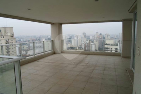 Apartamento à venda com 4 suítes em Campo Belo, São Paulo, SP