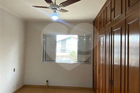 Sobrado à venda com 3 quartos, sendo 2 suítes,  em Jardim Brasil (zona Sul), São Paulo, SP