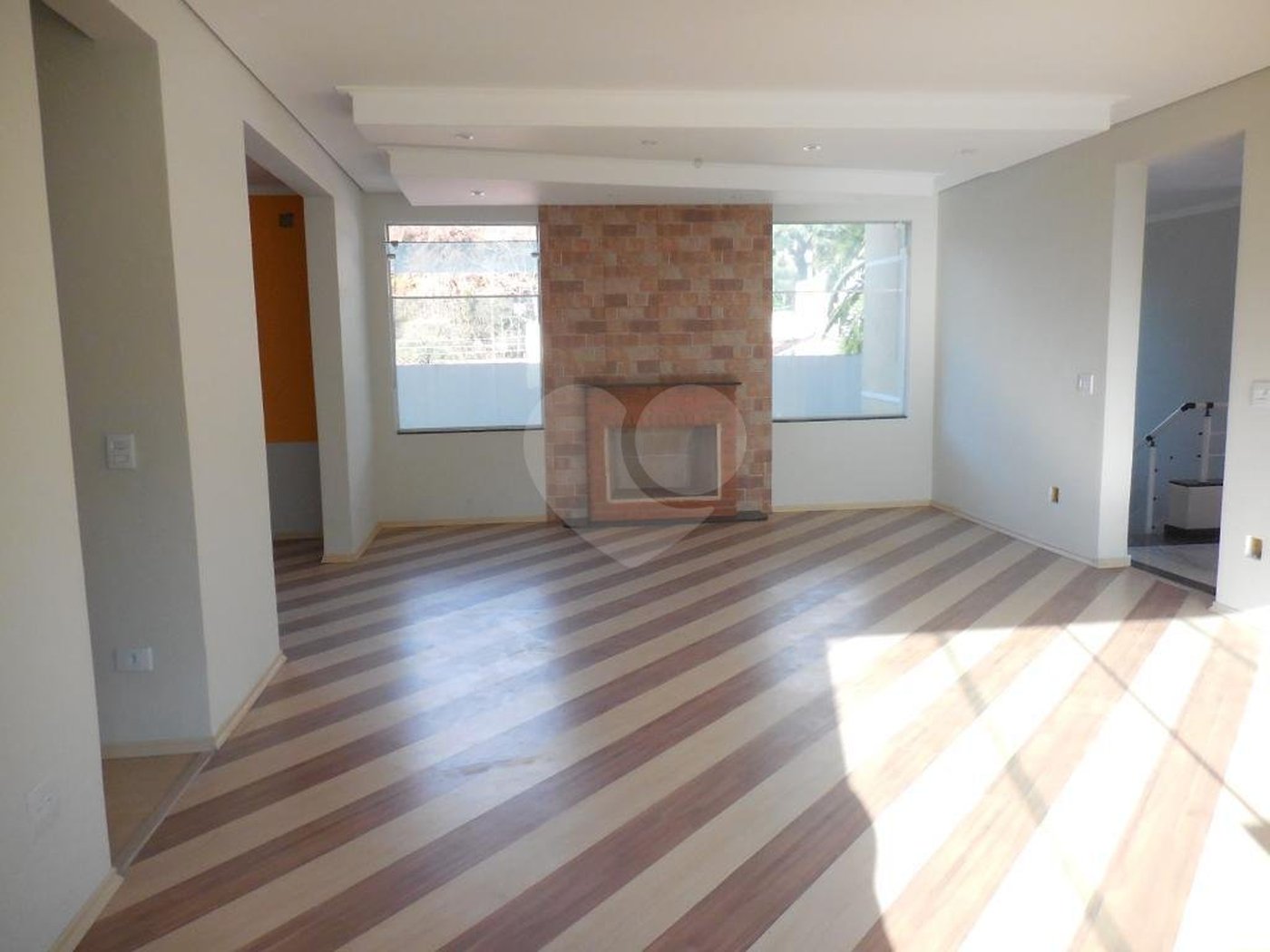 Casa Térrea à venda com 3 suítes em Horto, São Paulo, SP