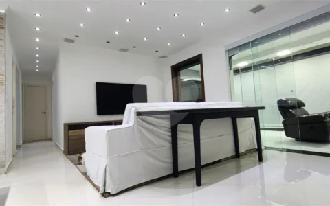 Apartamento à venda com 3 quartos, sendo 1 suíte,  em Jardim Monte Kemel, São Paulo, SP