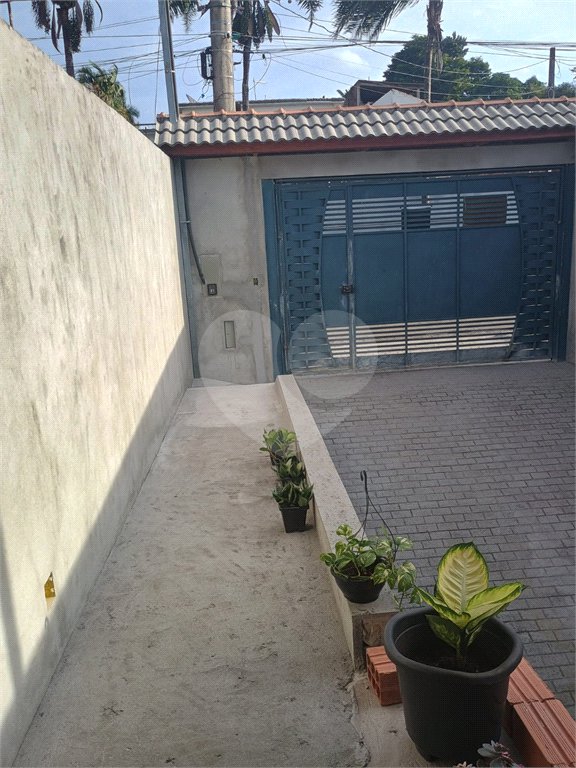 Casa à venda com 2 quartos, sendo 1 suíte, em Jardim Casa Branca, Suzano, SP