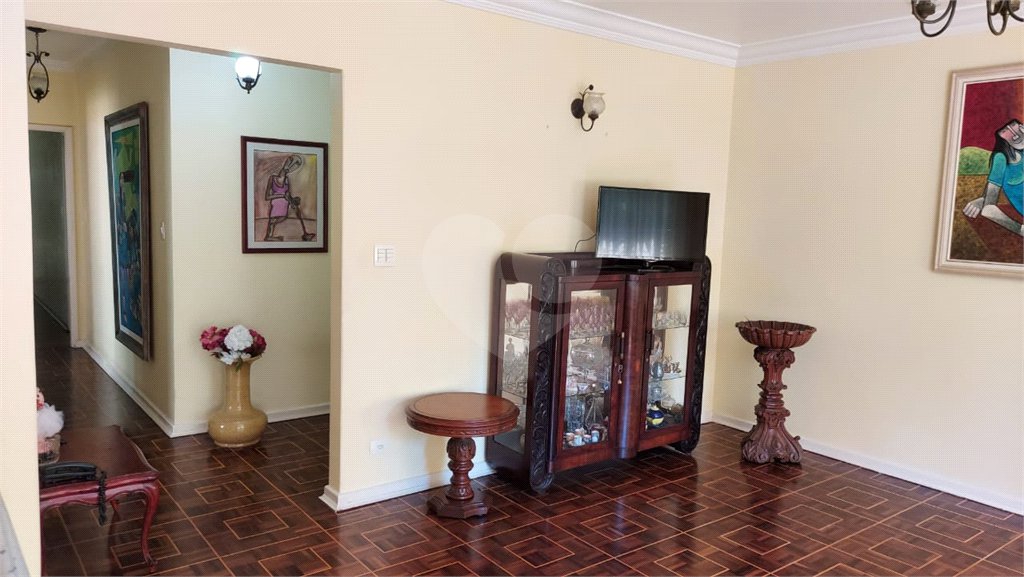Casa à venda com 4 quartos, sendo 2 suítes, em Jardim São Caetano, São Caetano do Sul, SP