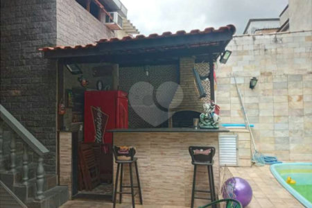 Casa à venda com 5 quartos, sendo 1 suíte, em Campo Grande, Rio de Janeiro, RJ