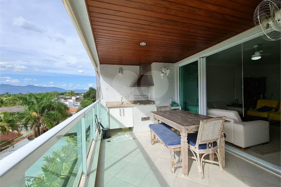 Apartamento à venda com 4 quartos, sendo 2 suítes, em Riviera de São Lourenço, Bertioga, SP