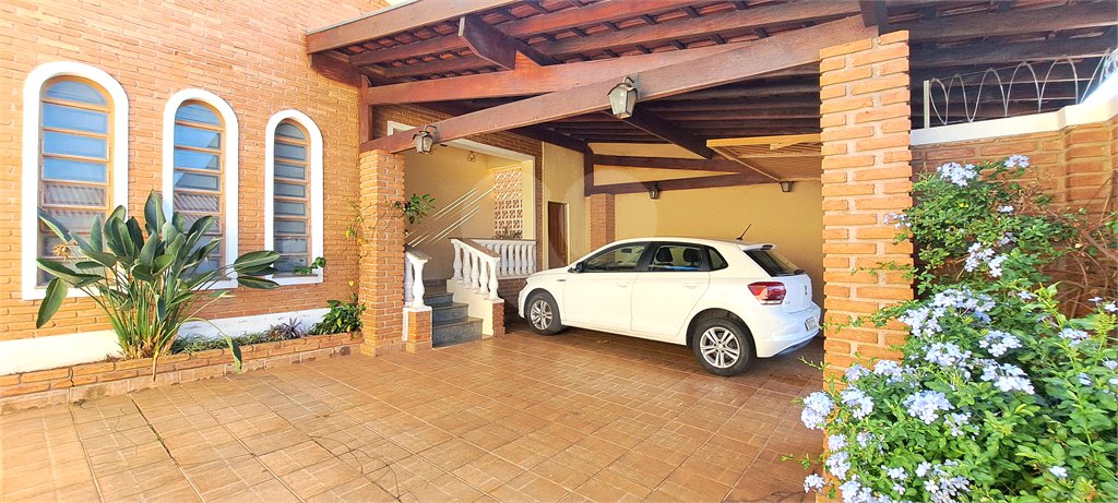 Casa com 4 quartos próxima a USP