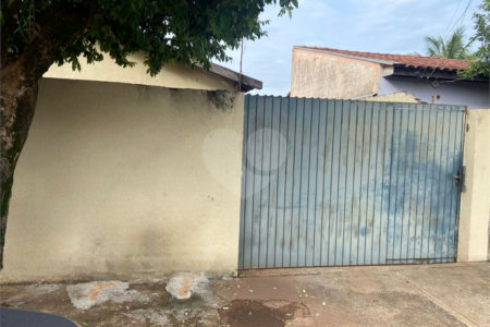 Casa à venda com 2 quartos em Jardim Cangalha, Três Lagoas - MS