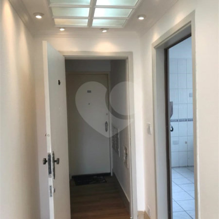 Espaço e Segurança no Bom Retiro: Apartamento de 100 m² com Infraestrutura Completa