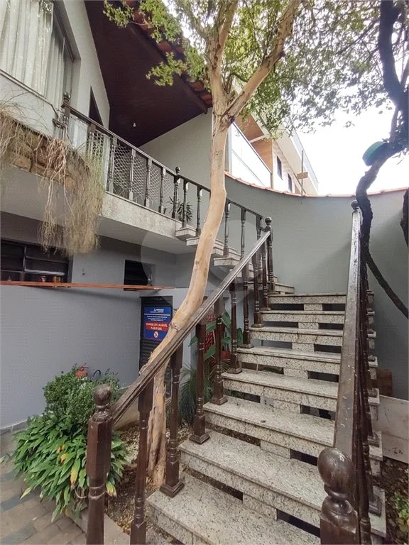 Casa com 300m² , 4 dormitórios , sendo 2 suítes , 5 vagas , à venda no bairro Curuçá , em Santo André.