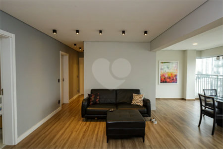 Apartamento para alugar com 3 suítes em Santo Amaro, São Paulo, SP