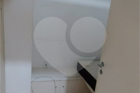 Apartamento à venda com 4 quartos, sendo 1 suíte,  em Laranjeiras, Rio de Janeiro, RJ