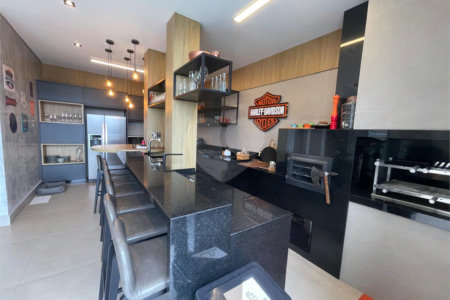 Casa à venda com 3 suítes no condomínio Hills, Arujá - SP