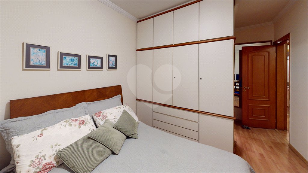 Apartamento à venda com 4 quartos, sendo 2 suítes, em Campo Belo, São Paulo, SP