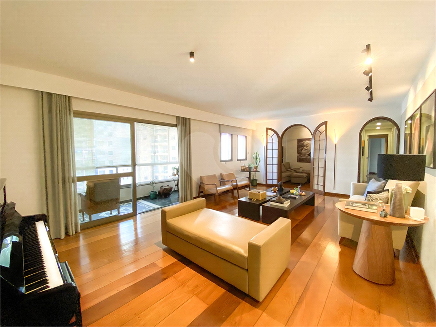 Apartamento à venda com 3 suítes em Vila Suzana, São Paulo, SP