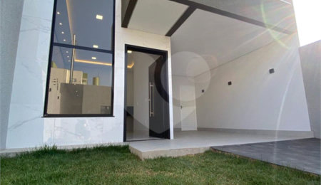 Casa Térrea à venda com 3 quartos, sendo 1 suíte,  em Ponte Nova, Várzea Grande, MT
