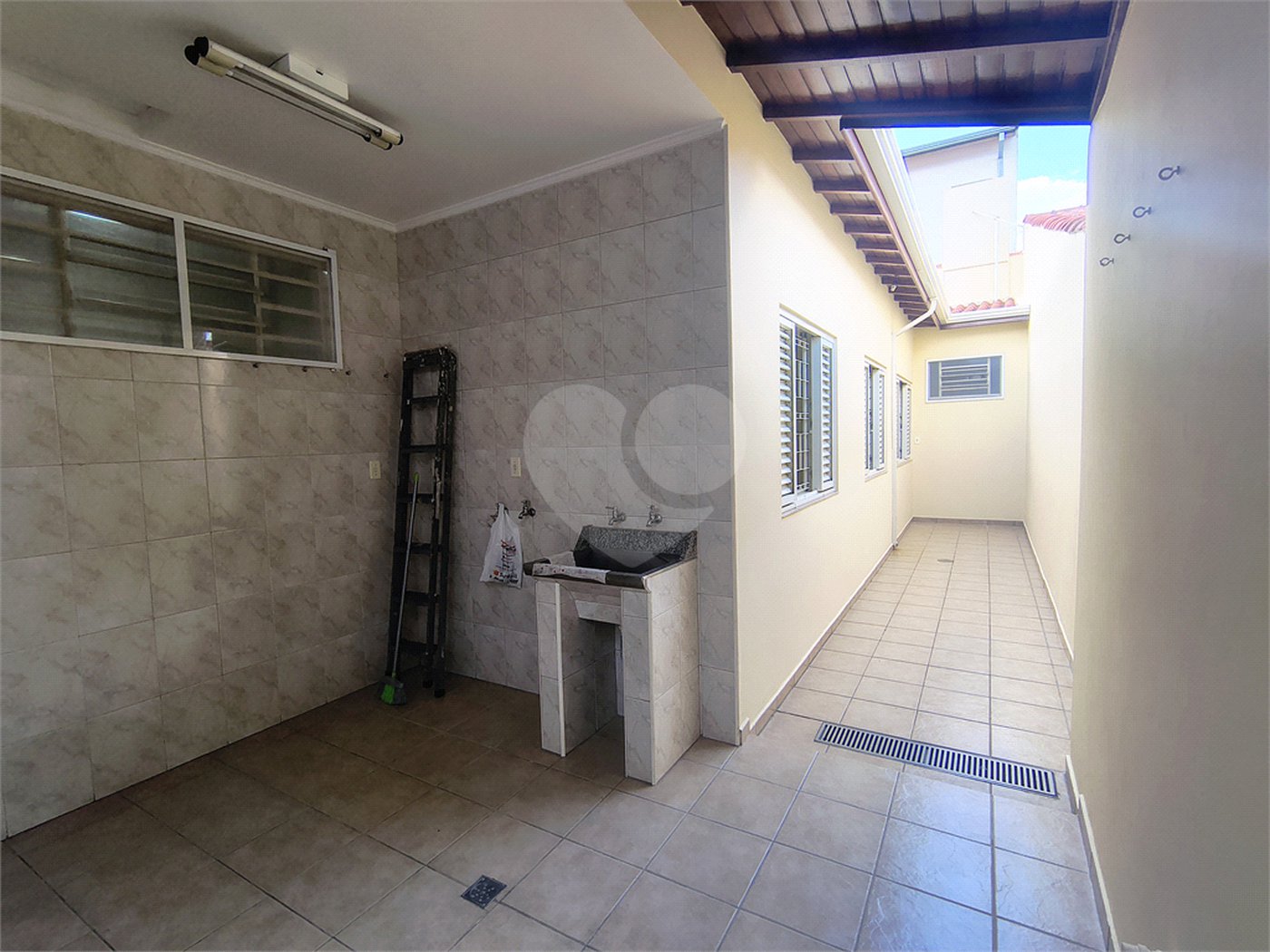 Casa à venda com 3 quartos, sendo 1 suíte,  em Jardim Jequitibá, Indaiatuba, SP