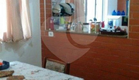 Casa à venda com 2 quartos, sendo 1 suíte,  em Solemar, Praia Grande, SP