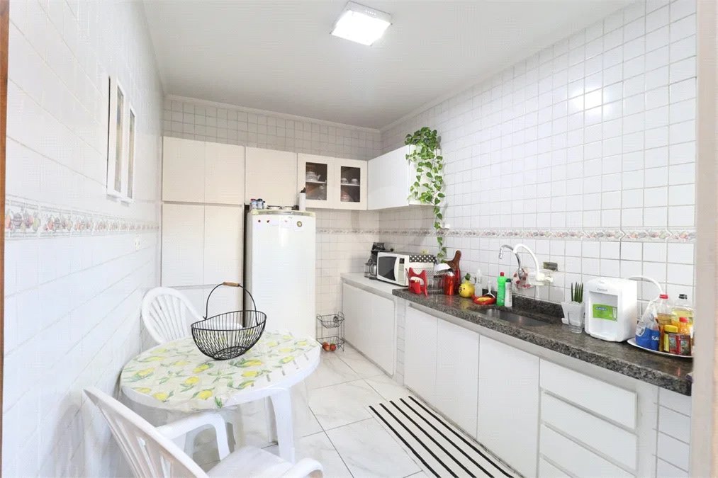 Casa à venda com 3 quartos, sendo 1 suíte,  em Vila Medeiros, São Paulo, SP