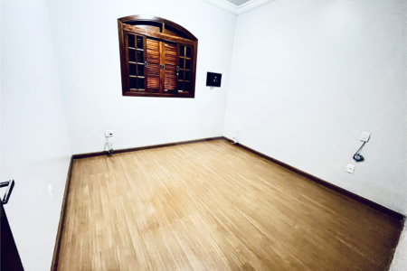 Casa à venda com 3 quartos, sendo 1 suíte, no Centro, Itapetininga, SP
