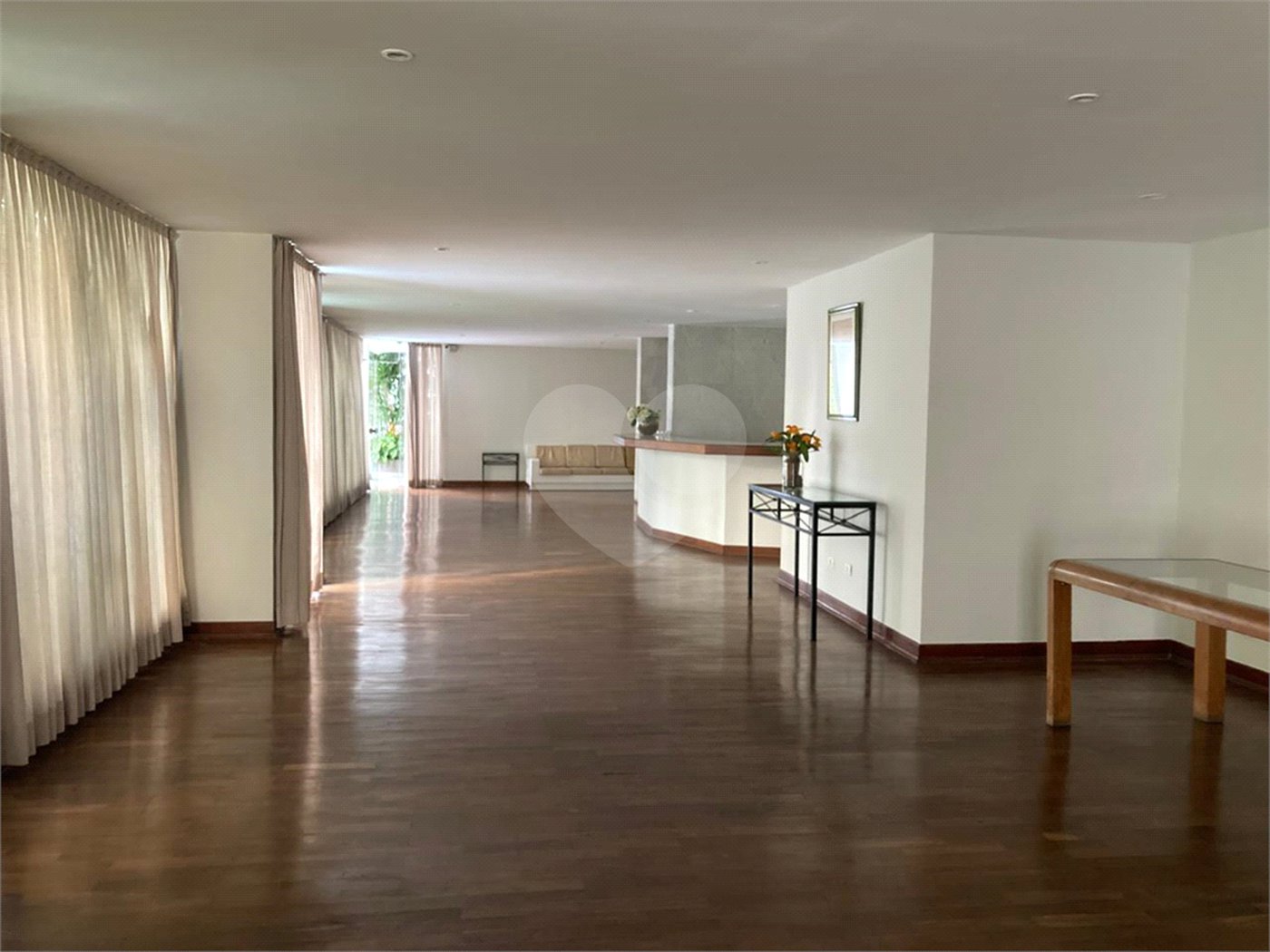 Apartamento à venda com 4 quartos, sendo 1 suíte, em Jardim Europa, São Paulo, SP
