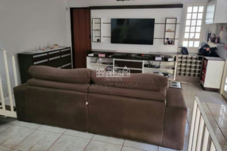 Sobrado à Venda com piscina e próximo à FAAT – Atibaia/SP