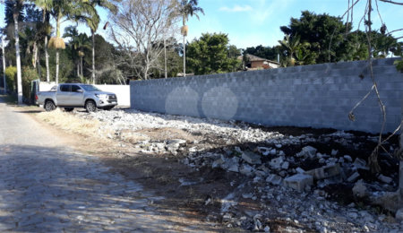 Terreno à venda em Botujuru, Mogi das Cruzes, SP