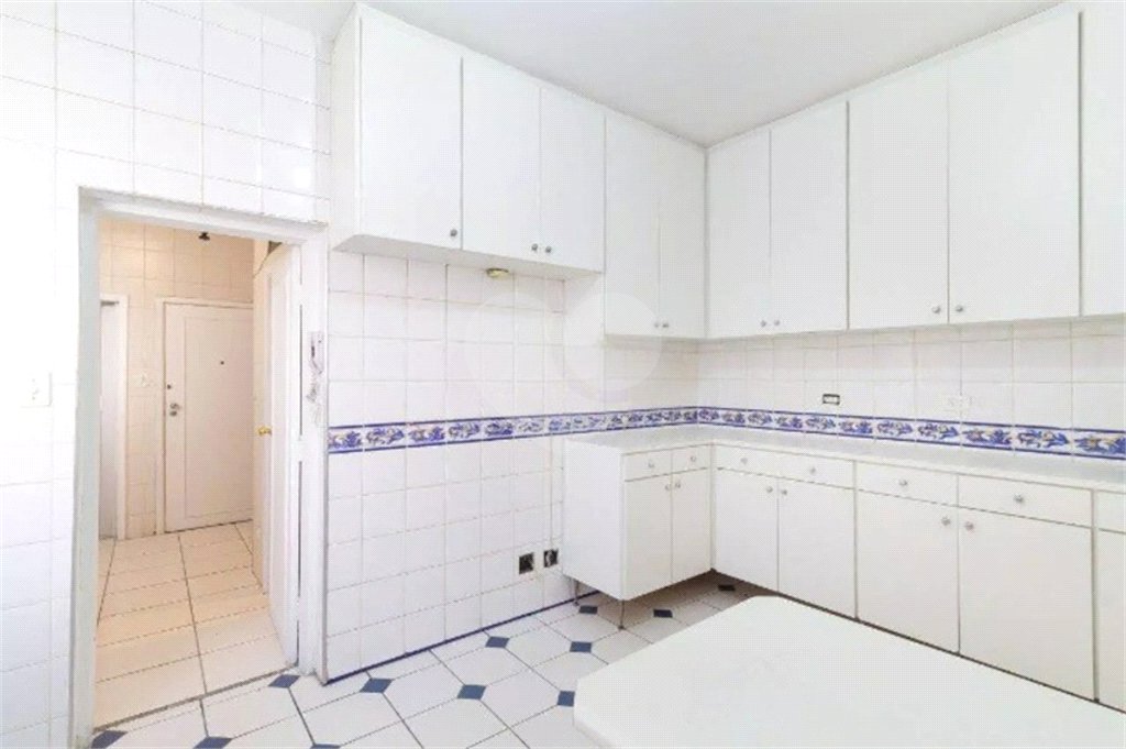 Apartamento à venda com 4 quartos, sendo 1 suíte, em Jardim Paulista, São Paulo, SP