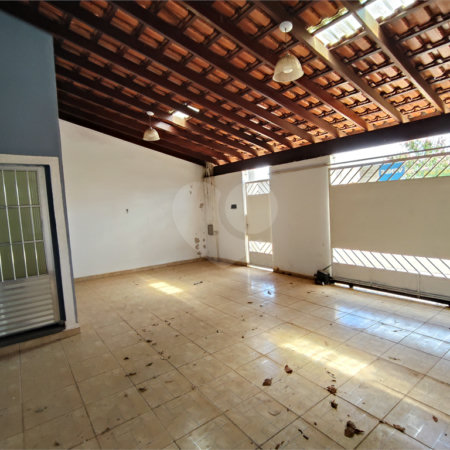 Casa à venda com 2 quartos em Cambuí, Itapetininga, SP