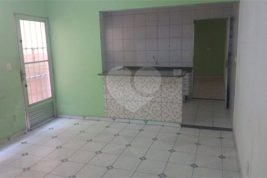Sobrado à venda com 3 quartos, sendo 1 suíte, em Tremembé, São Paulo, SP