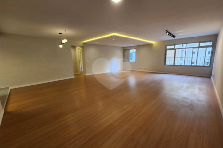 Apartamento à venda com 4 quartos, sendo 1 suíte,  em Pinheiros, São Paulo, SP