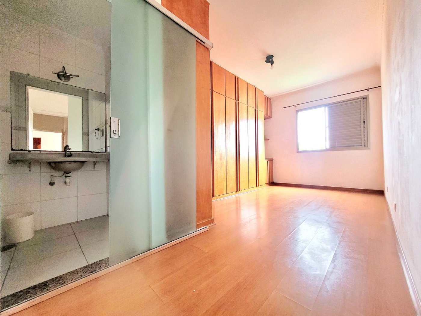 Apartamento com 2 dormitórios, 1 suíte, dependência de empregada à venda, 107 m² por R$ 640.000 - Marapé - Santos/SP