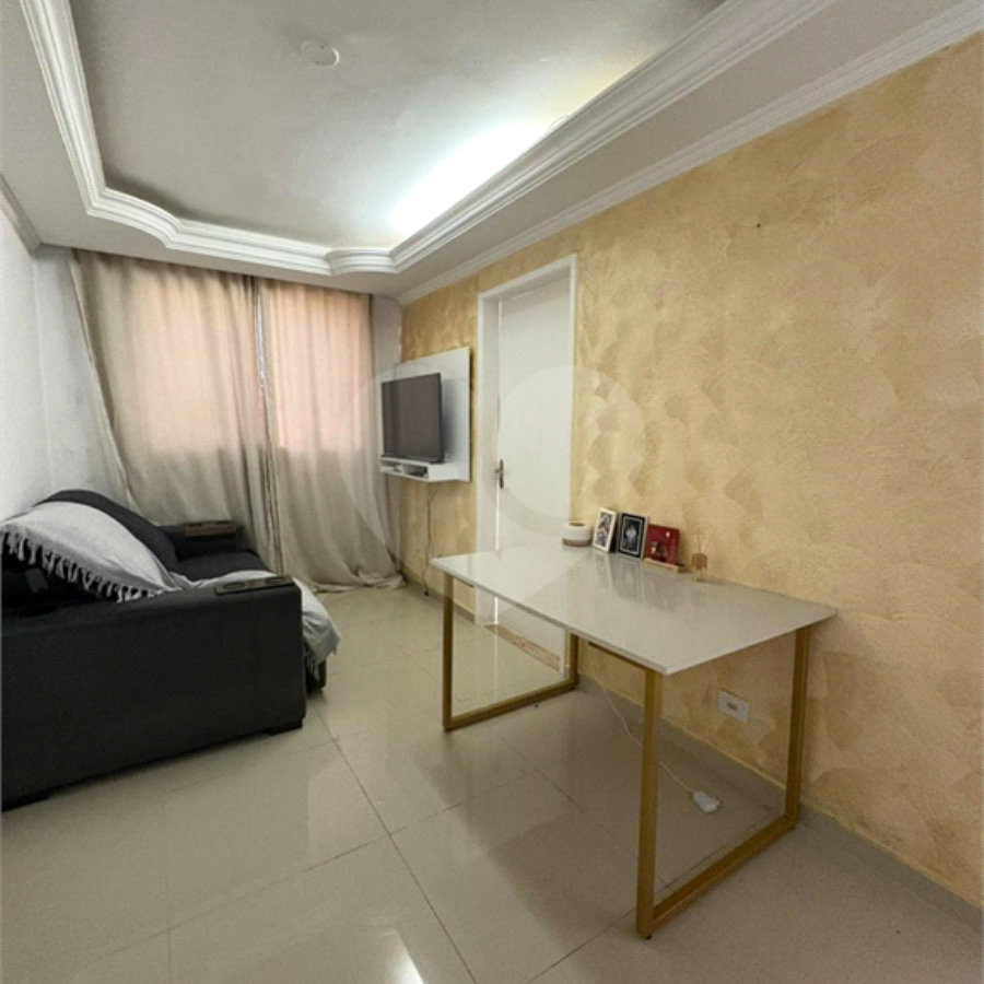 Apartamento à venda com 2 quartos em Vila Caputera, Mogi das Cruzes, SP