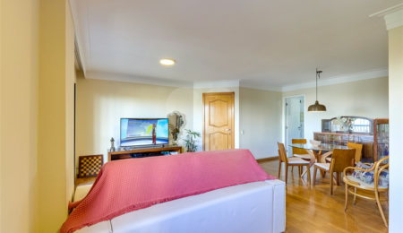 Apartamento à venda com 3 quartos, sendo 1 suíte,  em Alto da Boa Vista, São Paulo, SP