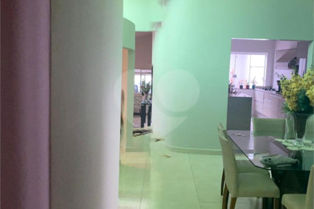 Casa à venda com 3 quartos, sendo 1 suíte,  em Vila Oliveira, Mogi das Cruzes, SP