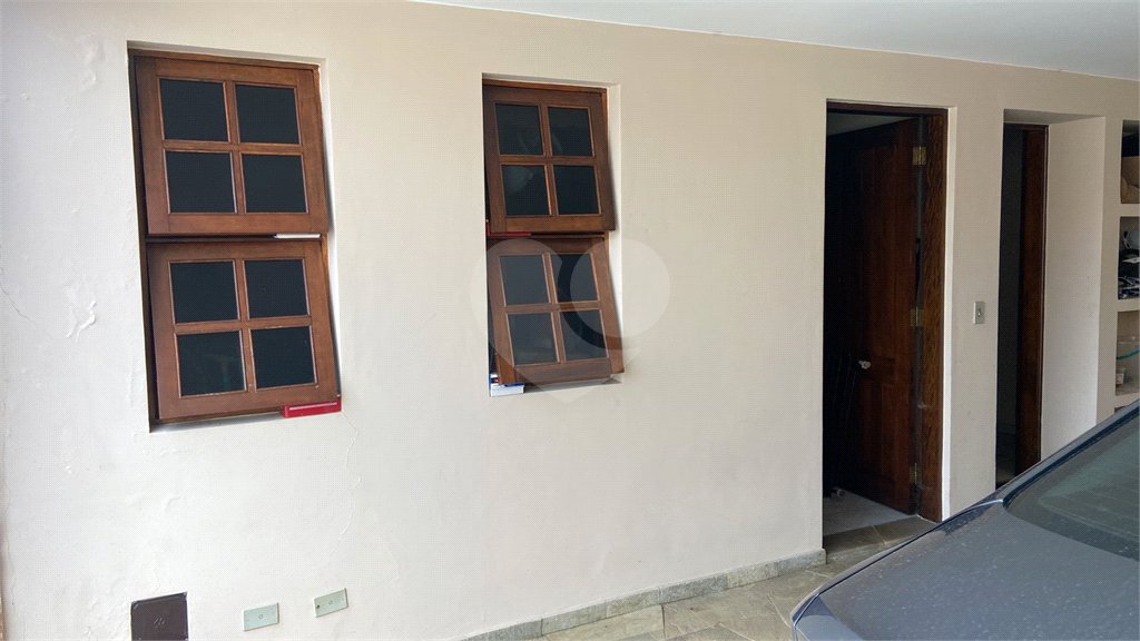 Sobrado à venda com 3 quartos, sendo 1 suíte,  em Vila Suissa, Mogi das Cruzes, SP