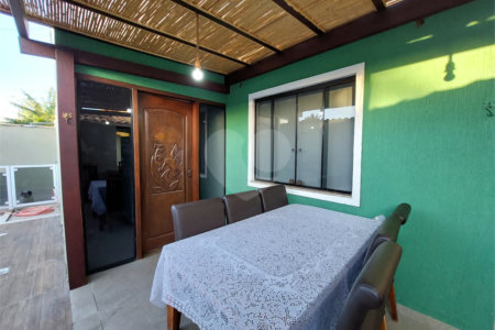 Casa à venda com 2 quartos, sendo 1 suíte,  em São José, Armação dos Búzios, RJ