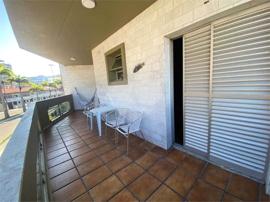 Apartamento à venda com 3 quartos, sendo 1 suíte,  em Vila Nova, Cabo Frio, RJ