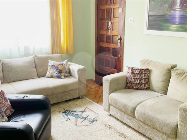 Casa Térrea à venda com 5 quartos em Parque Vitória, São Paulo, SP