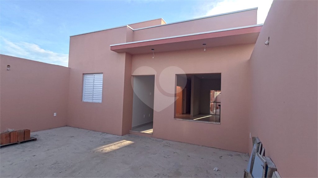 Casa à venda com 3 quartos, sendo 1 suíte, em Jardim dos Ipês, Salto, SP