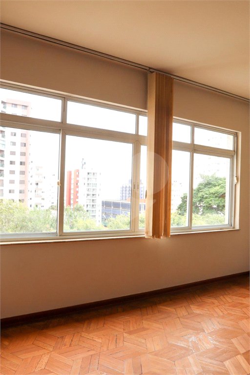Casa à venda com 3 quartos no condomínio Paderewsky, São Paulo - SP