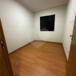 Casa Térrea à venda com 3 quartos, sendo 1 suíte, em Residencial Jardins da Catalunha, Atibaia, SP