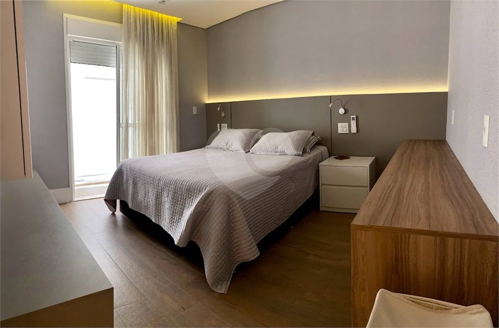 Apartamento à venda com 3 suítes em Vila Suzana, São Paulo, SP