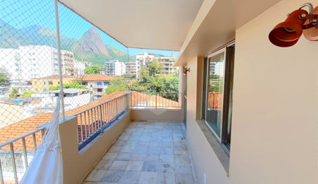 Apartamento à venda com 2 quartos, sendo 1 suíte,  em Grajaú, Rio de Janeiro, RJ