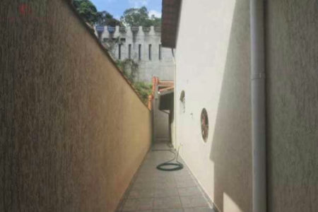 Sobrado à venda com 3 quartos, sendo 1 suíte, em Vila Sônia, São Paulo, SP