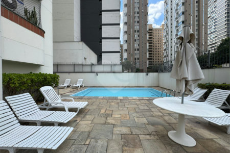 Apartamento à venda com 3 suítes em Indianópolis, São Paulo, SP