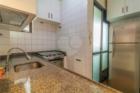 Apartamento à venda com 2 suítes em Moema, São Paulo, SP