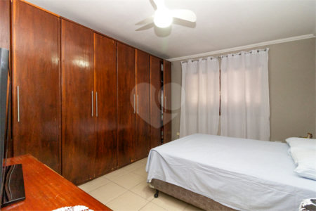 Casa à venda com 3 quartos, sendo 1 suíte, em Chora Menino, São Paulo, SP