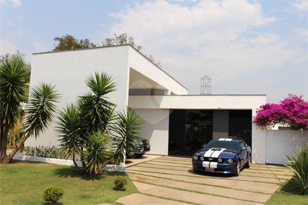 Casa à venda com 3 suítes no condomínio Village Ipanema 1, Araçoiaba da Serra - SP