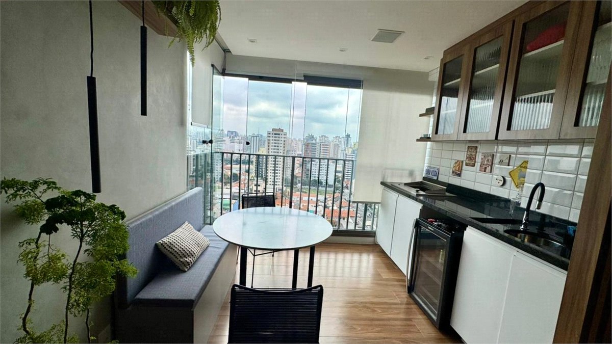 Apartamento à venda ou para alugar com 2 quartos, sendo 1 suíte, em Vila Mariana, São Paulo, SP