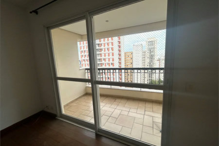 Apartamento para alugar com 3 quartos, sendo 1 suíte, em Pinheiros, São Paulo, SP