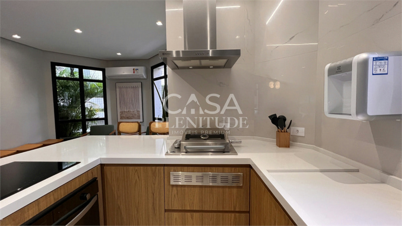 Apartamento à venda com 4 quartos, sendo 1 suíte,  em Vila Mariana, São Paulo, SP